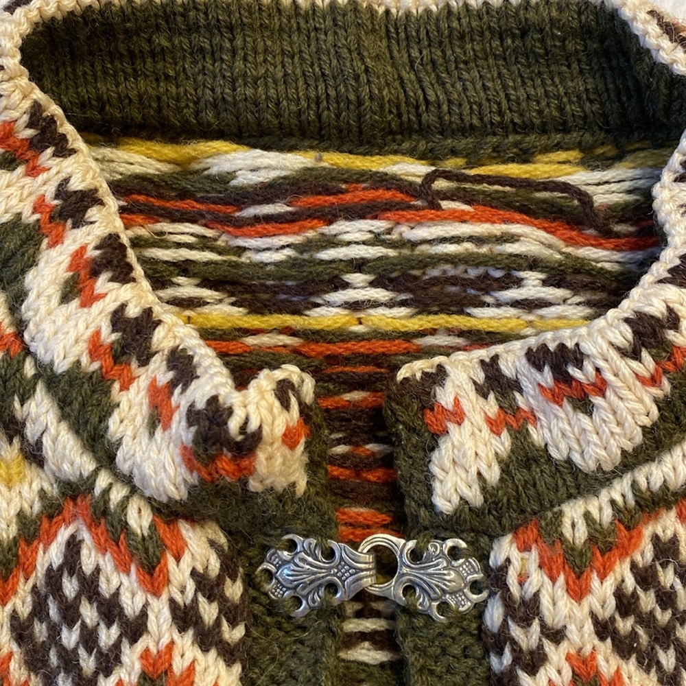 Vintage wool hand knit Norwegian Scandinavian cardigan sweater Sz L unisex - Picture 3 of 10